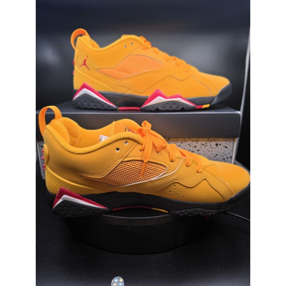 Jordan Air Jordan MVP 92 Taxi Low Top Lace-Up Sneaker IO7437-705 US 9.5MEN